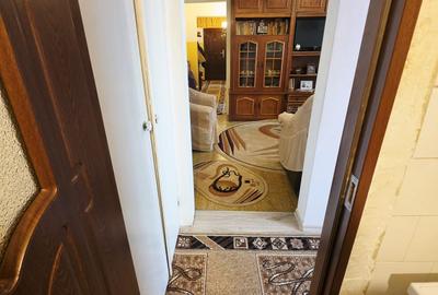 Apartament cu 3 camere semidecomandat, mobilat în Central - 13