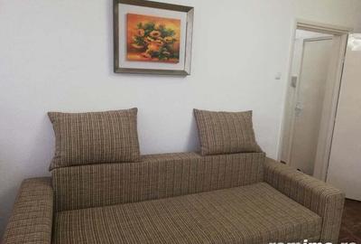 Garsoniera de inchiriat Piata Romana - 1