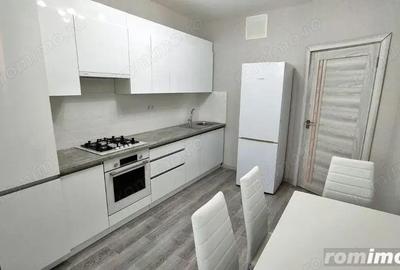 Garsonieră decomandată în P-ța Universității - 3