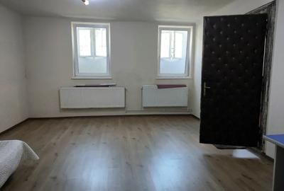 Apartament pretabil diferite activita?i - zona centrala, - 7