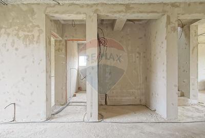 Casa spatioasa la gri, 4 camere, 3 bai, teren 500 mp - zona Bartolomeu - 11