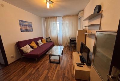 Apartament cu 2 camere semidecomandat, mobilat în P-ța Victoriei