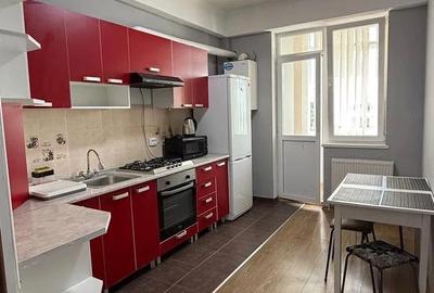 Garsonieră decomandată în Titan