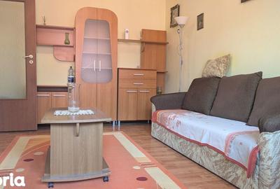 Apartament cu 3 camere semidecomandat în Aurel Vlaicu