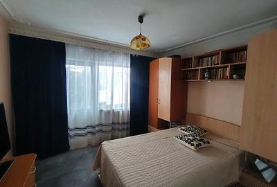 Apartament cu 4 camere decomandat, mobilat în Metalurgie - 3