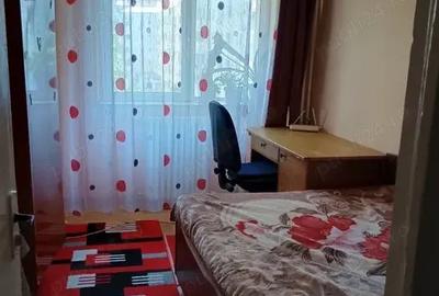 Apartament 3 camere - zona Pacurari - 1