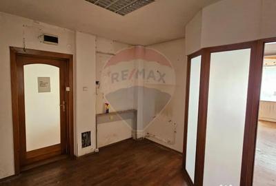 Spațiu comercial, de 80 mp, în Mărăței - 15