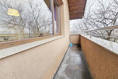 Apartament cu 2 camere Damaroaia - 12