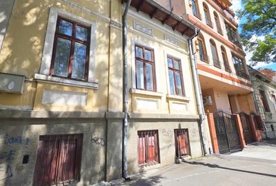 Uranus - O casa de renovat cu potential deosebit! Uranus - O casa de renovat cu potential deosebit! - 1