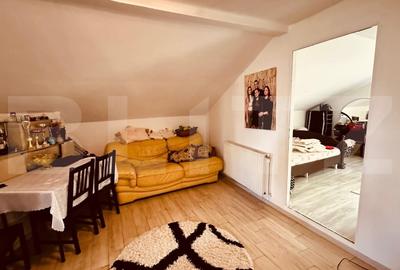 Casa mare 8 camere si 700 mp teren in Miroslava langa Family Market - 1