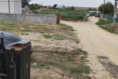 Teren de 1000 mp, în Corbu