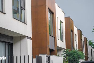 Casă cu 5 camere cu Teren 500 Mp în Central - 1