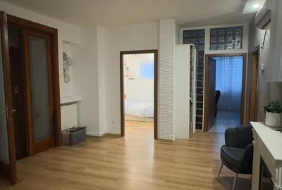 Apartament cu 3 camere decomandat, mobilat în Ultracentral - 2