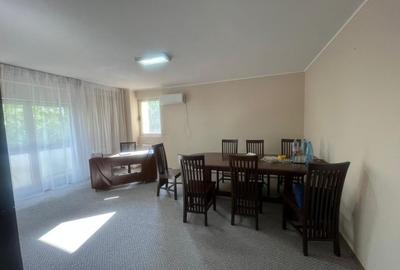 GM1572 Vanzare apartament 2 camere Piata Alba Iulia, stradal