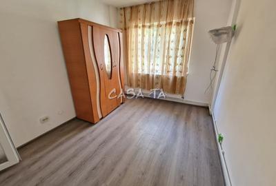 Inchiriere apartament 3 camere , situata in Targu Jiu,  Str. 23 August - 8