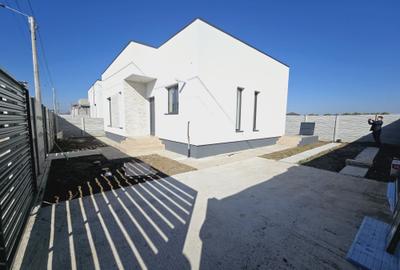 Casa parter - 3 camere - 2 bai - pod - beci - incalzire pardoseala
