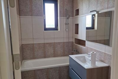 Casă cu 4 camere cu Teren 1400 Mp în Buda - 1