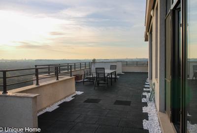 Apartament cu 4 camere semidecomandat, mobilat în Iancu Nicolae