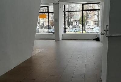 Spațiu comercial, de 80 mp, în Gării - 3