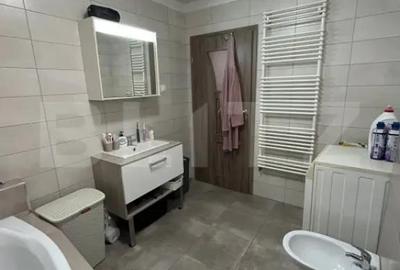 Spațiu comercial, de 228 mp, în Semicentral - 7