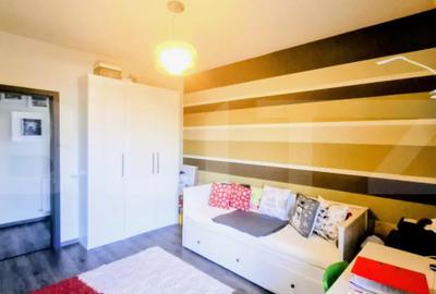 Apartament cu 4 camere decomandat în Central - 8