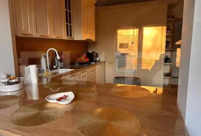 Casă cu 7 camere cu Teren 1000 Mp în Burdujeni - 9