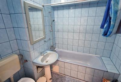 Apartament cu 3 camere semidecomandat în Central - 12