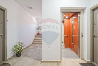 Apartament cu 2 camere decomandat, mobilat în Tractorul - 21