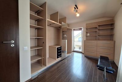 Duplex cu 4 camere cu Canalizare în Florești - 9