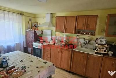 Casă cu 4 camere cu Teren 977 Mp în Caracal - 5