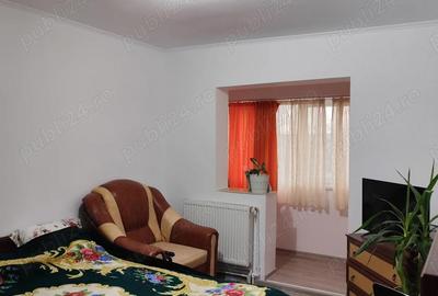 Apartament cu 4 camere decomandat în Central - 3