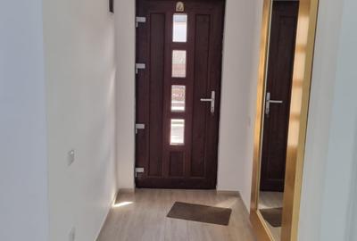 Casă individuală cu 4 camere cu Canalizare în Tunari - 3