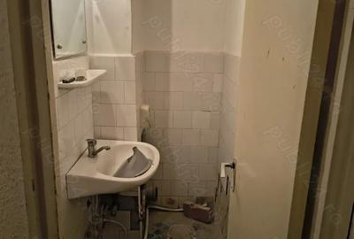 Apartament cu 3 camere semidecomandat în Central - 4