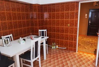 Apartament 3 camere, Central, amenajat, centrala termica - 9