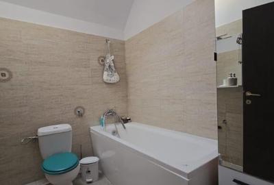 Duplex semimobilat - 3 camere -2 aere conditionate -15 min mers pe jos - 4