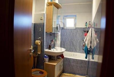 BUCOVINA - 3 CAM - DECOMANDAT - ETJ.2 - 2 BAI - 2 BALCOANE - CENTRALA - ZONA EXC - 10