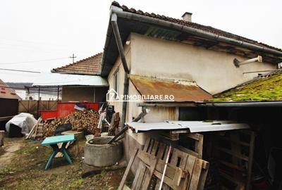 Casa Livezeni 98 mp , 661 mp teren  Principala - Zona Hiperbara - 3