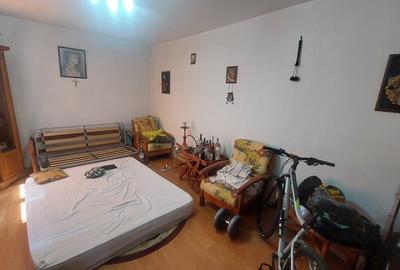 Apartament doua camere decomandat, etajul 5, 1 Mai zona Sara - 3