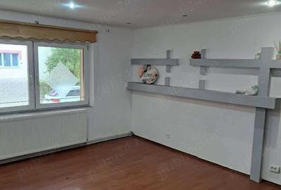 Apartament de vanzare 2 camere , Micro 16 , parter , 53.000 euro neg. - 1