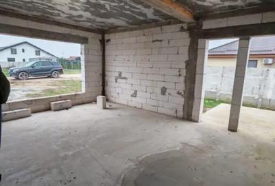 Casă cu 4 camere cu Teren 450 Mp în Malu Mare - 7