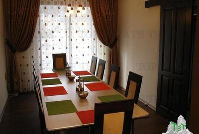 Vila 9 camere cu teren in Predeal - 2