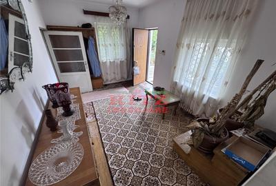 Casă cu 7 camere cu Teren 938 Mp în Orașul de Jos - 18