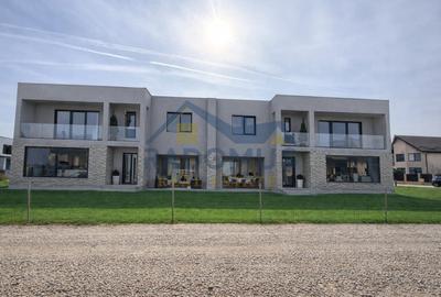 Duplex cu 5 camere cu Canalizare în Păulești - 1