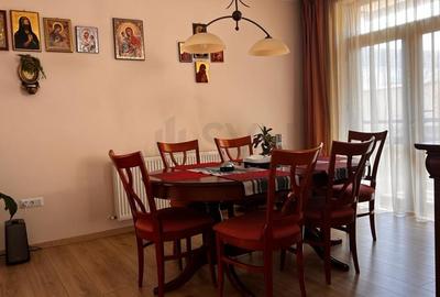 Casă individuală cu 6 camere cu Canalizare în Central - 3