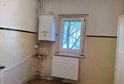 Apartament cu 2 camere semidecomandat în Rovine - 4
