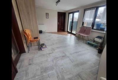 Casă cu 4 camere cu Teren 510 Mp în Șerbănești - 14