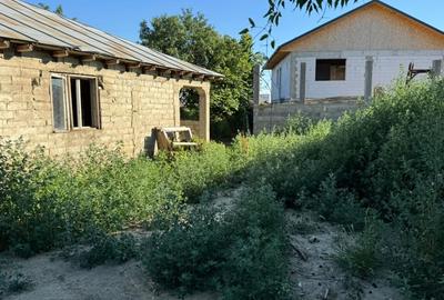 Casă individuală cu 2 camere în Răstoaca