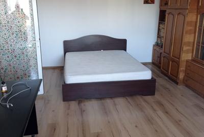 Garsonieră decomandată în Beiu - 6