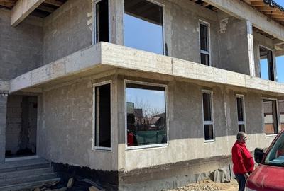 Casă cu 6 camere cu Teren 250 Mp în Palazu Mare - 5