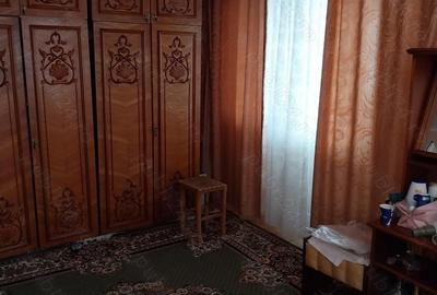 Apartament cu 4 camere decomandat în Central - 1
